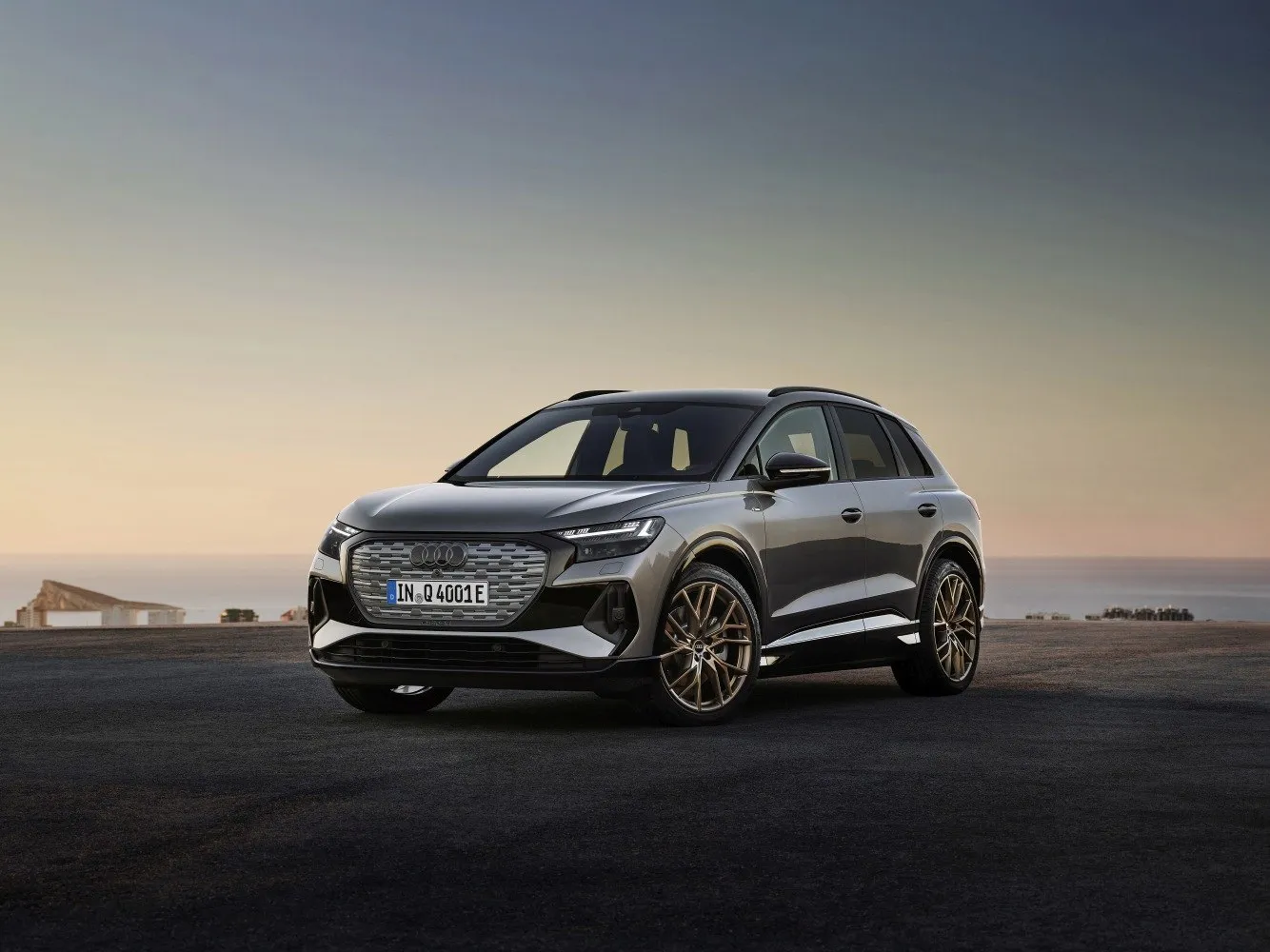 Audi Q4 e-tron 45 Genuine edition (2024-2026)