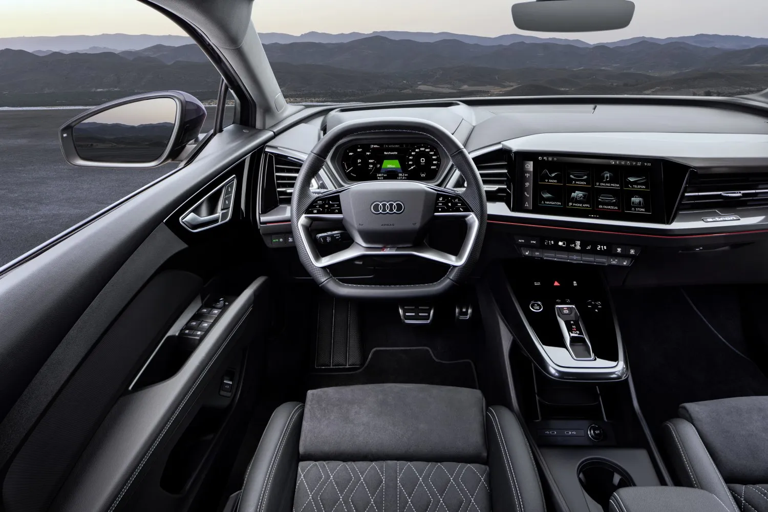 Audi Q4 e-tron 45 Genuine edition (2024-2026)