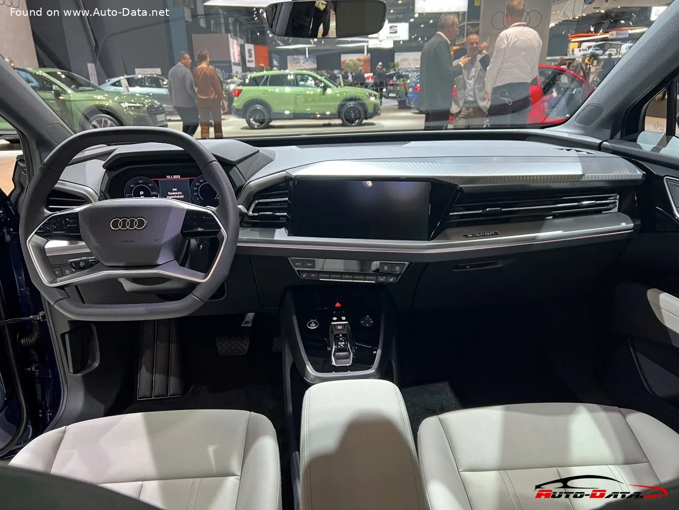 Audi Q4 e-tron 45 Genuine edition (2024-2026)