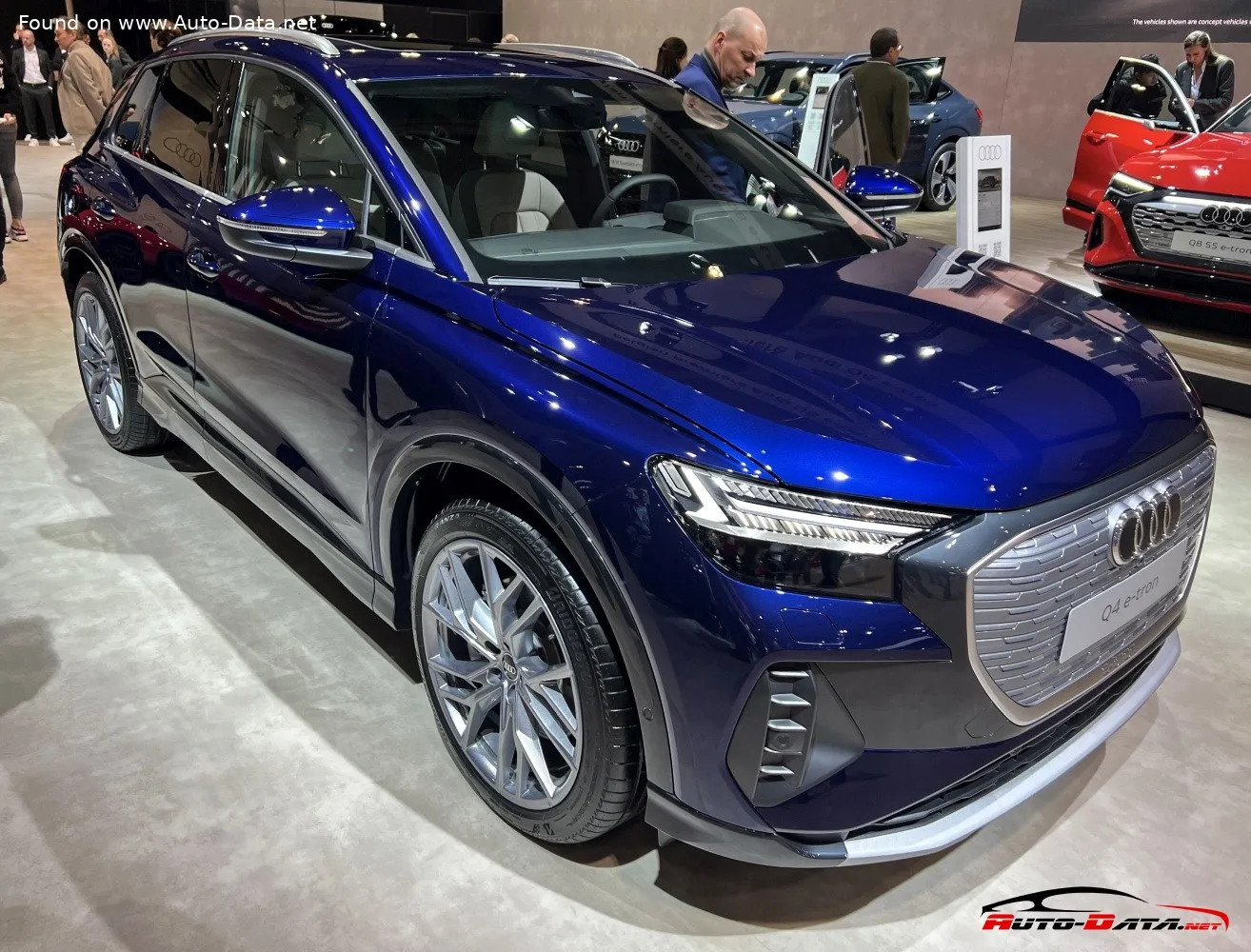 Audi Q4 e-tron 45 Genuine edition (2024-2026)