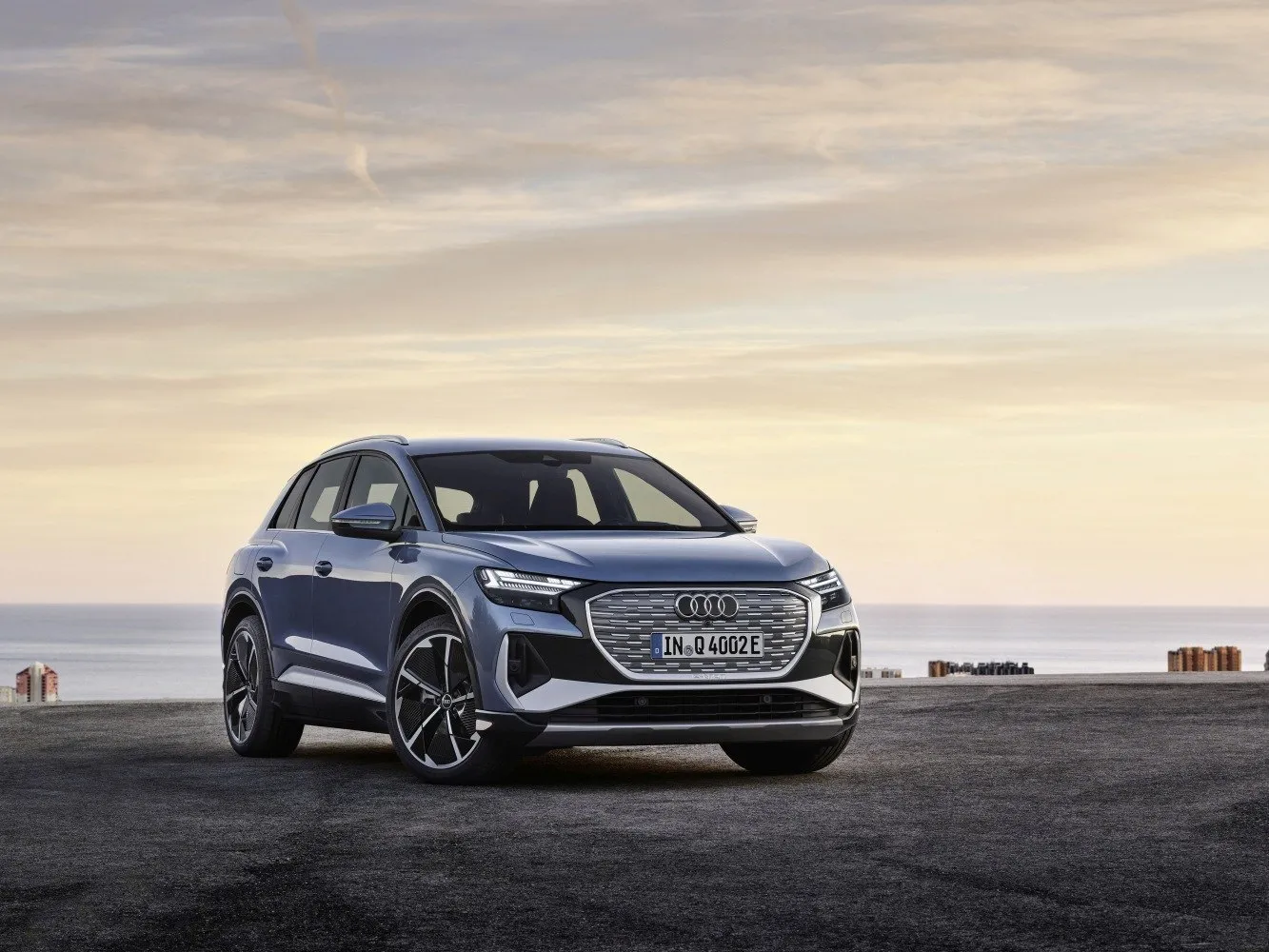 Audi Q4 e-tron 45 Genuine edition (2024-2026)
