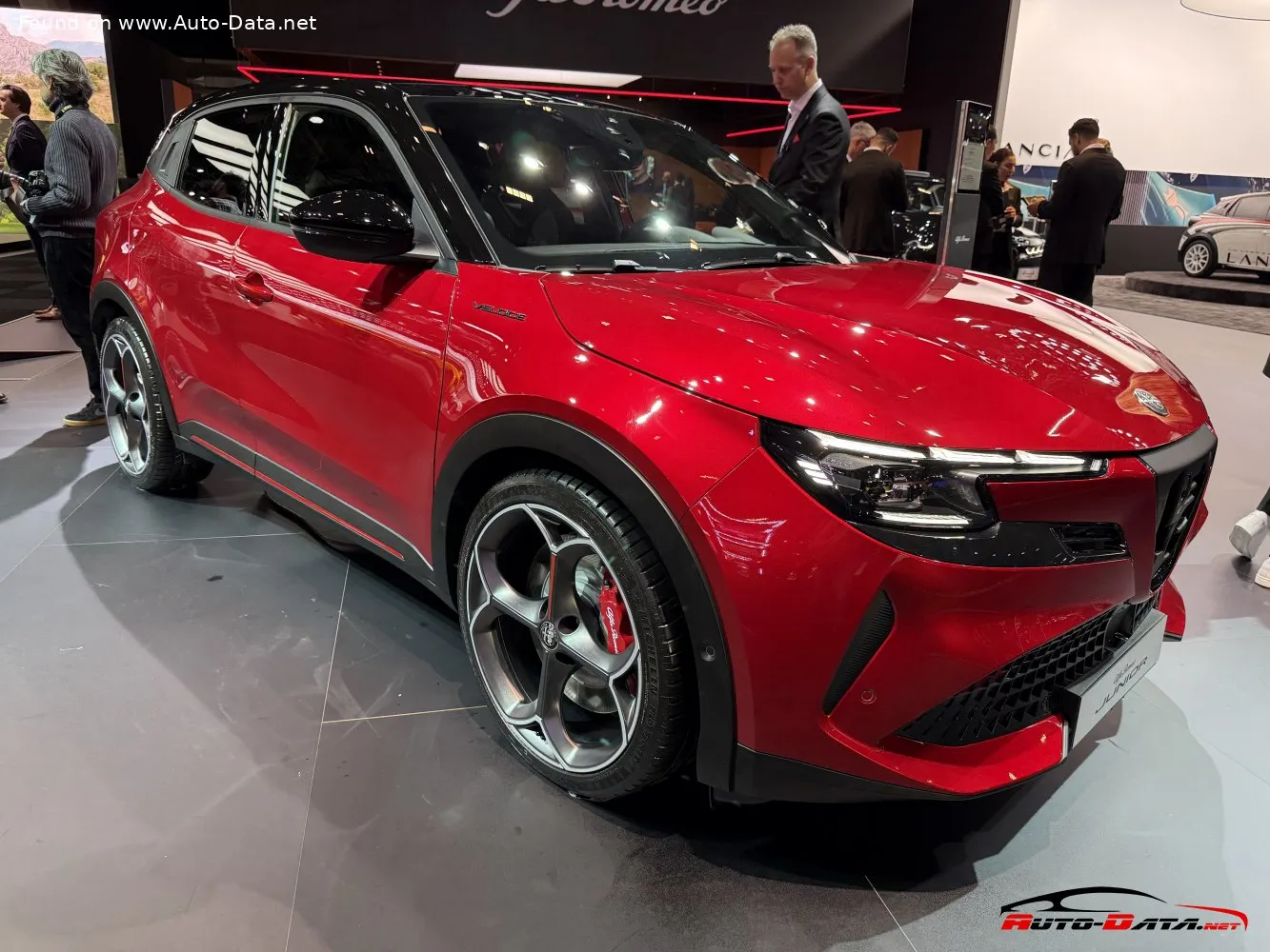 Alfa Romeo Junior Elettrica 115 kW (156 CV) Sport Speciale (2025)