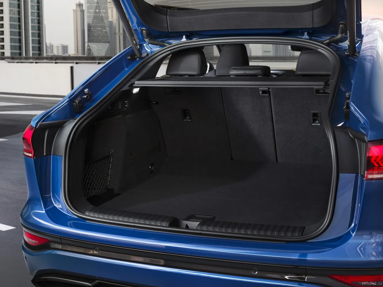 Audi SQ6 Sportback e-tron quattro (2024)
