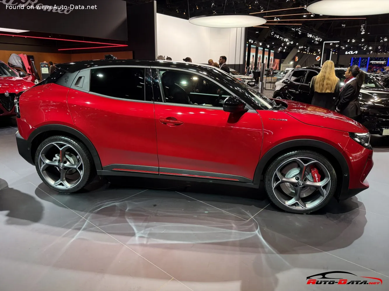Alfa Romeo Junior Elettrica 115 kW (156 CV) Intensa (2025-2026)