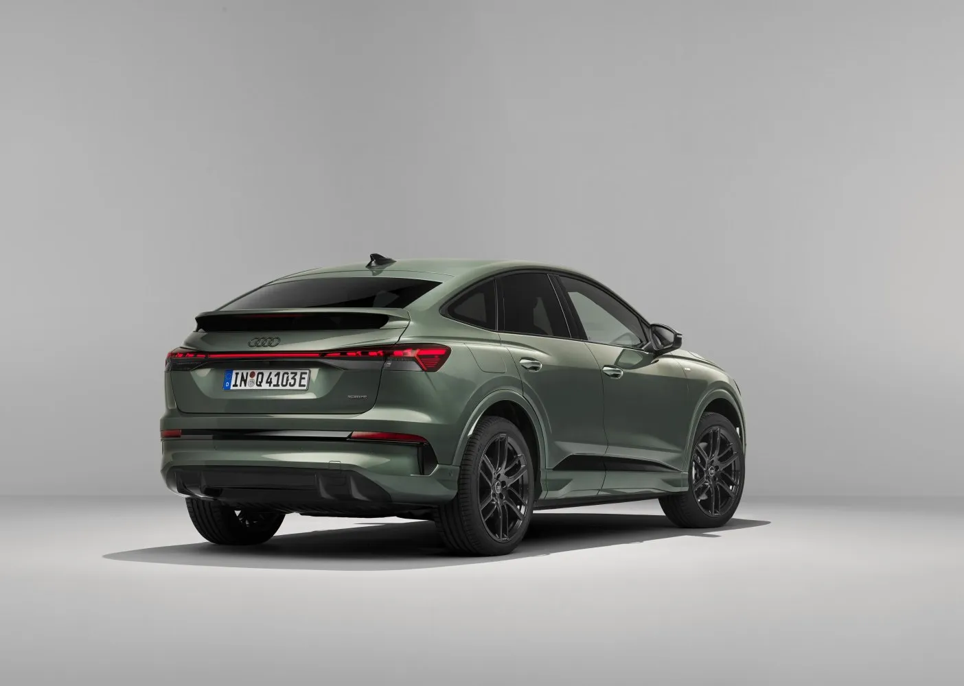 Audi Q4 Black line e-tron performance 210 kW 77 kWh (2026)