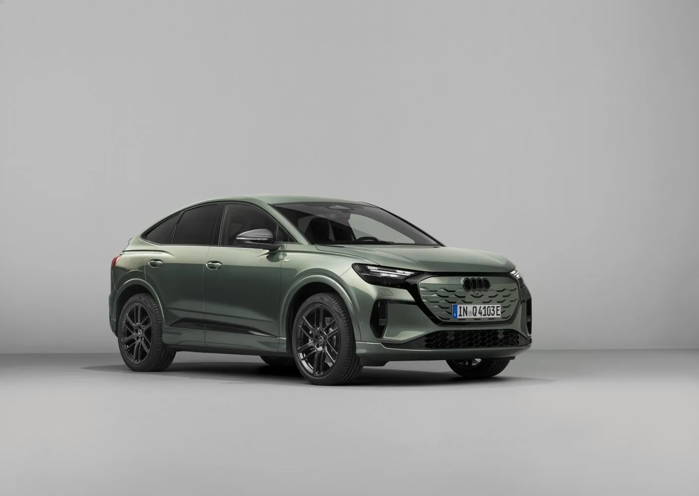 Audi Q4 Black line e-tron performance 210 kW 77 kWh (2026)