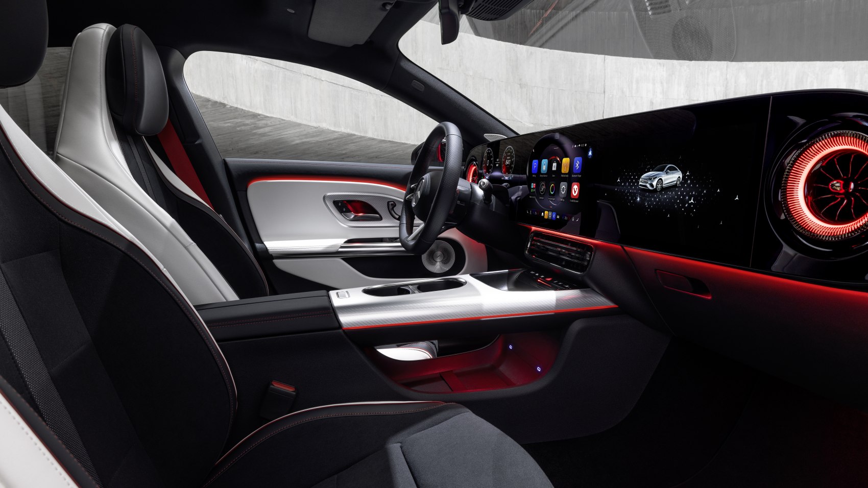 Mercedes-Benz CLA 250+ con tecnología EQ (2025)