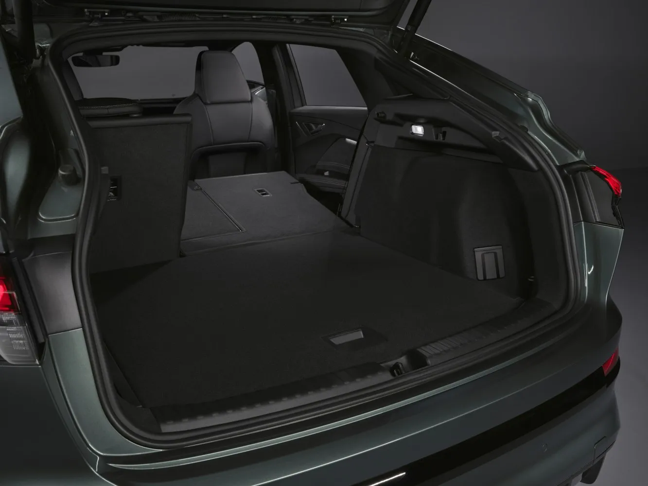 Audi Q4 Sportback S line e-tron performance 210 kW 77 kWh (2026)