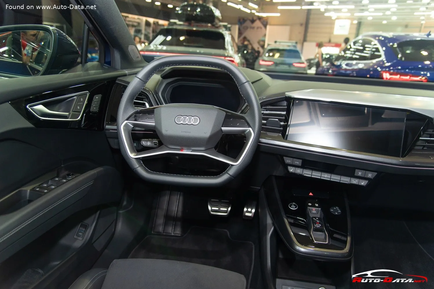Audi Q4 Sportback e-tron 45 Genuine edition (2024-2026)