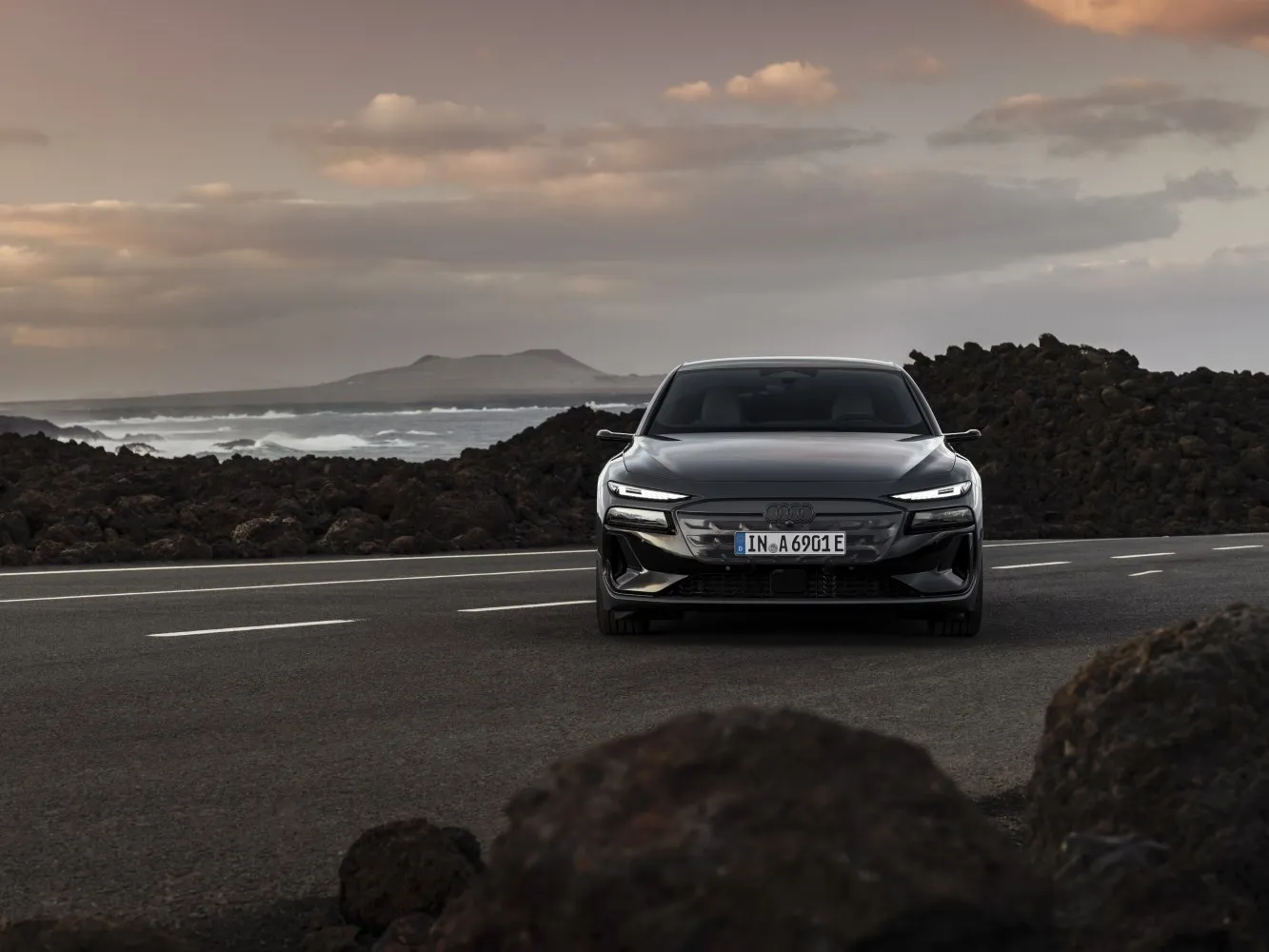 Audi A6 Avant e-tron quattro S line (2024)