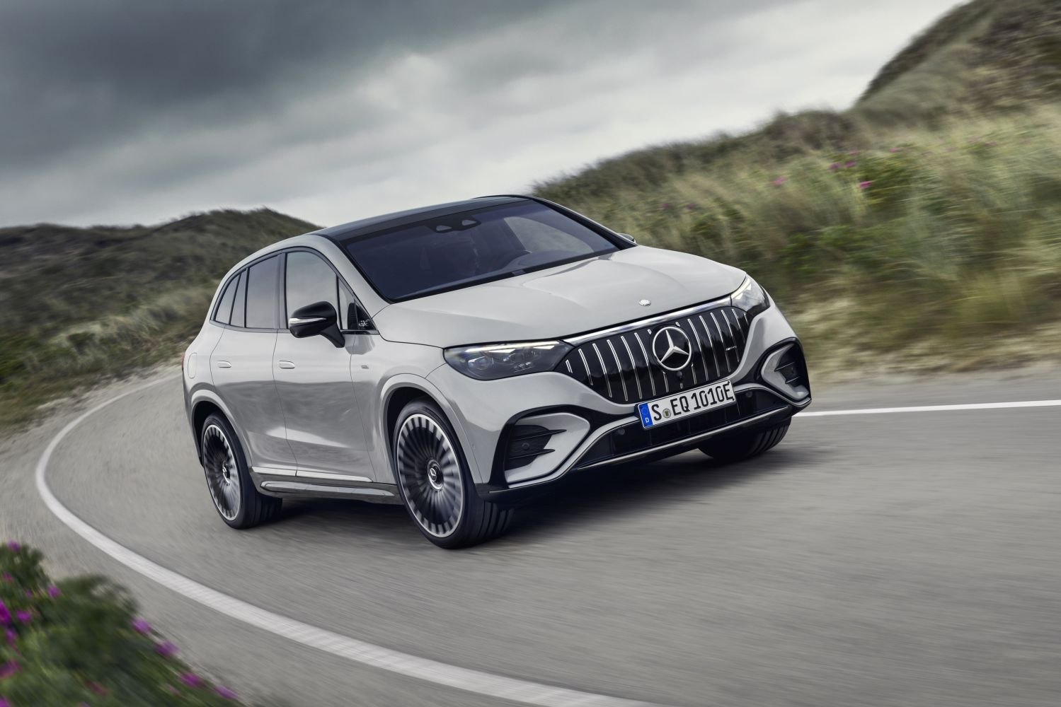 Mercedes-Benz EQE 300 SUV Edition (2025)