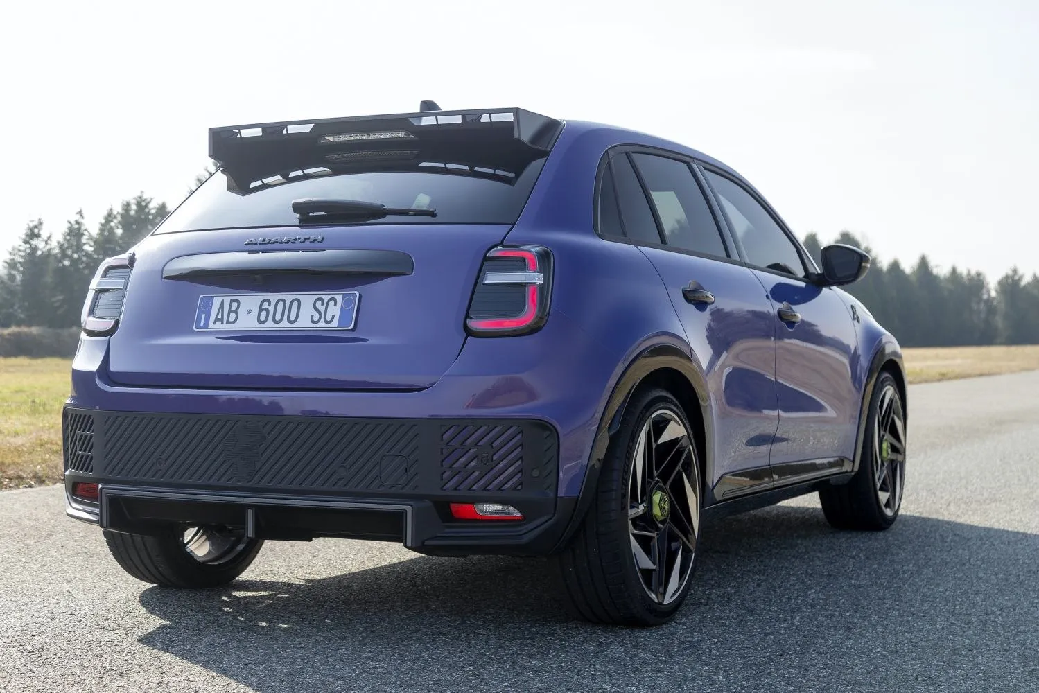 Abarth 600e Scorpionissima 207 kW (280 CV) (2024)
