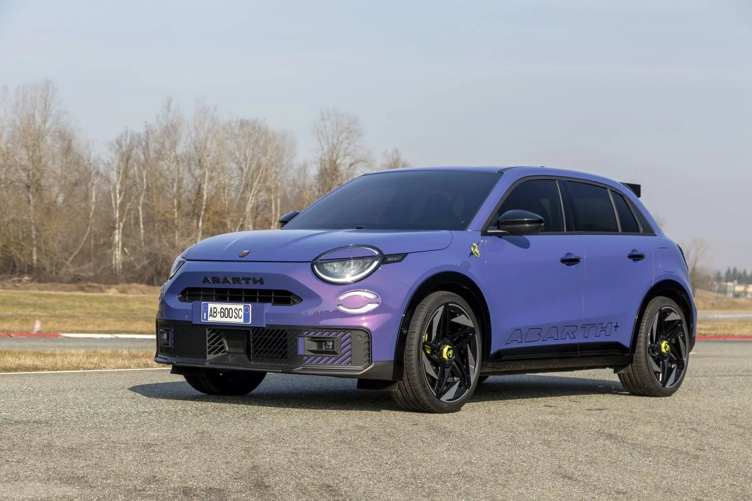 Abarth 600e Scorpionissima 207 kW (280 CV) (2024)