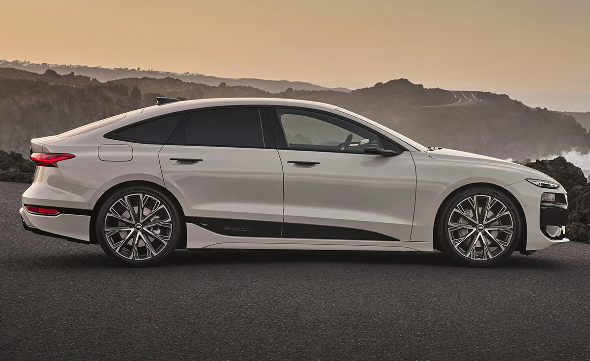 Audi A6 Avant e-tron Advanced (2024)