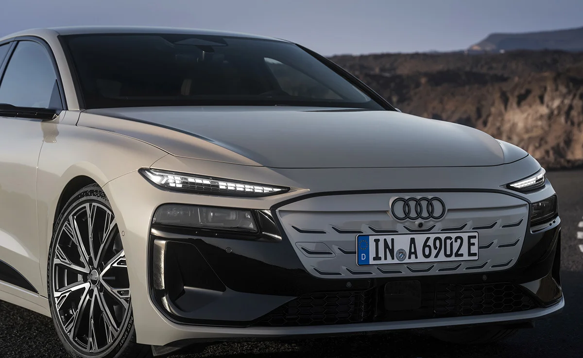 Audi A6 Avant e-tron Advanced (2024)