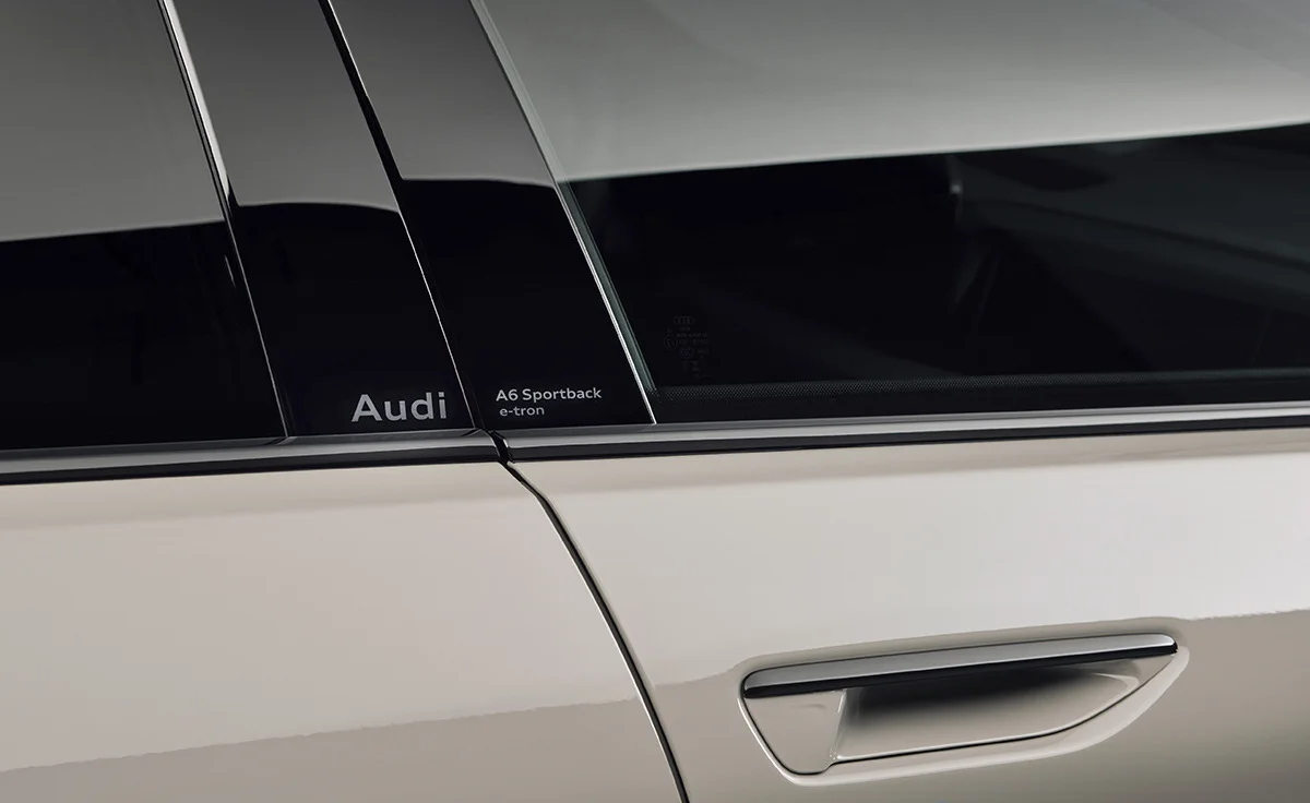 Audi A6 Avant e-tron Advanced (2024)