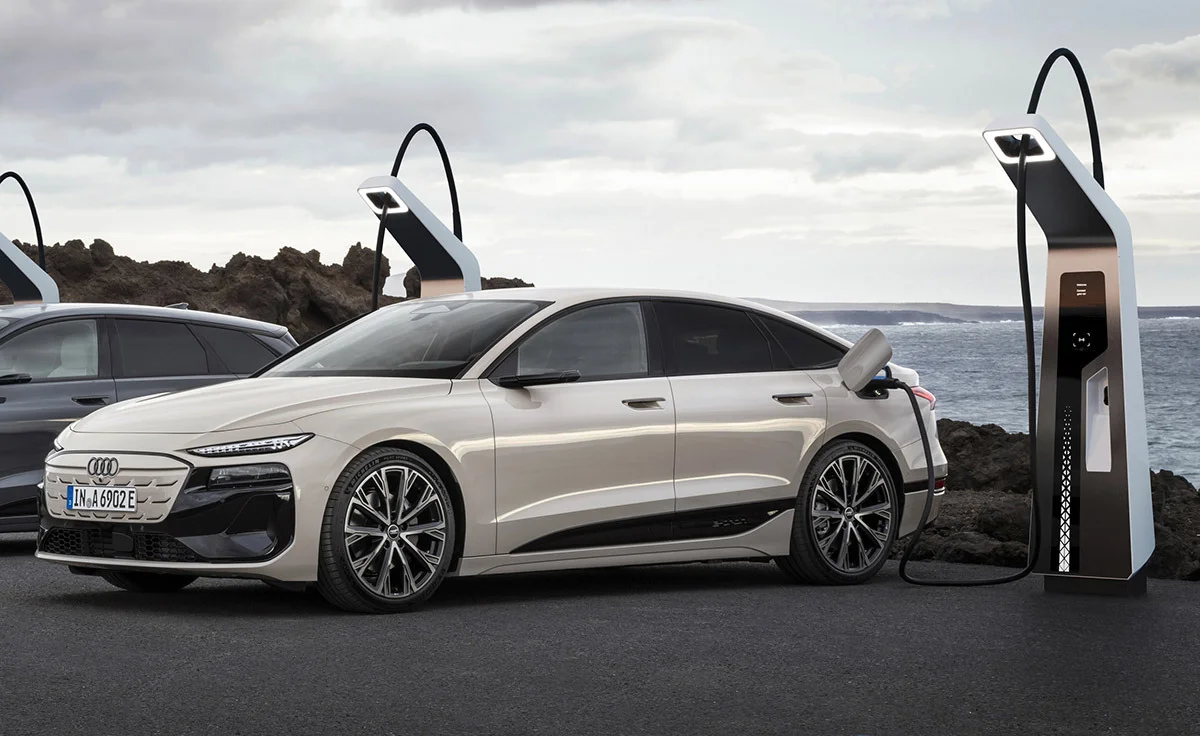 Audi A6 Avant e-tron Advanced (2024)