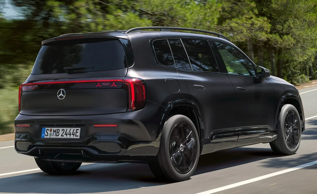 Mercedes-Benz GLB 250+ con tecnología EQ (2025)