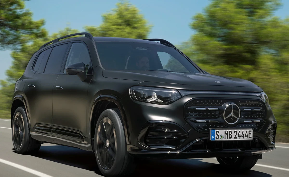 Mercedes-Benz GLB 250+ con tecnología EQ (2025)