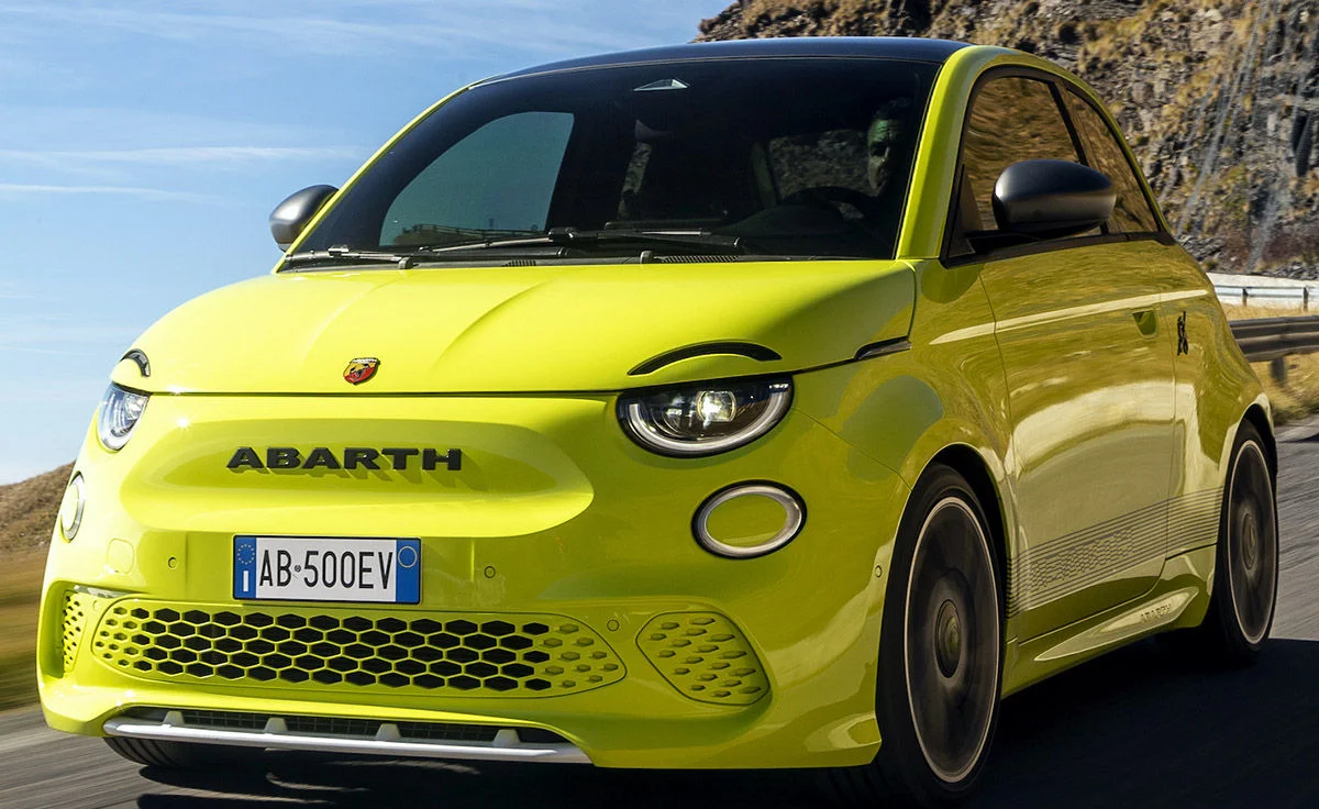 Abarth 500e Turismo Light (2024)