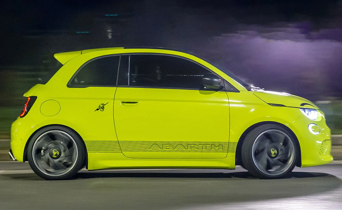 Abarth 500e Turismo Light (2024)