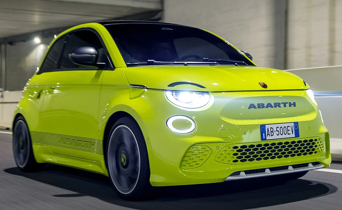 Abarth 500e Turismo Light (2024)