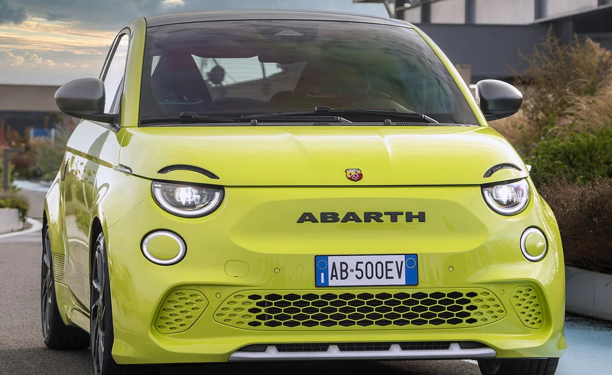 Abarth 500e Turismo Light (2024)