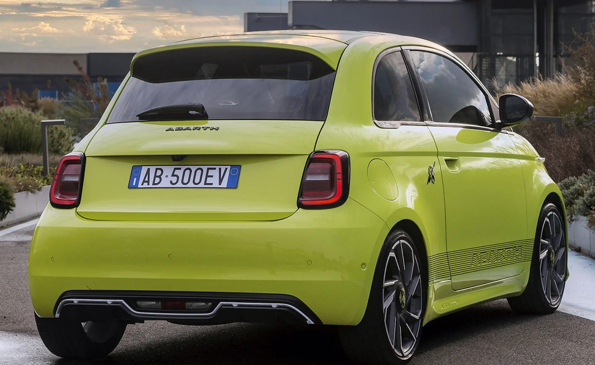 Abarth 500e Turismo Light (2024)