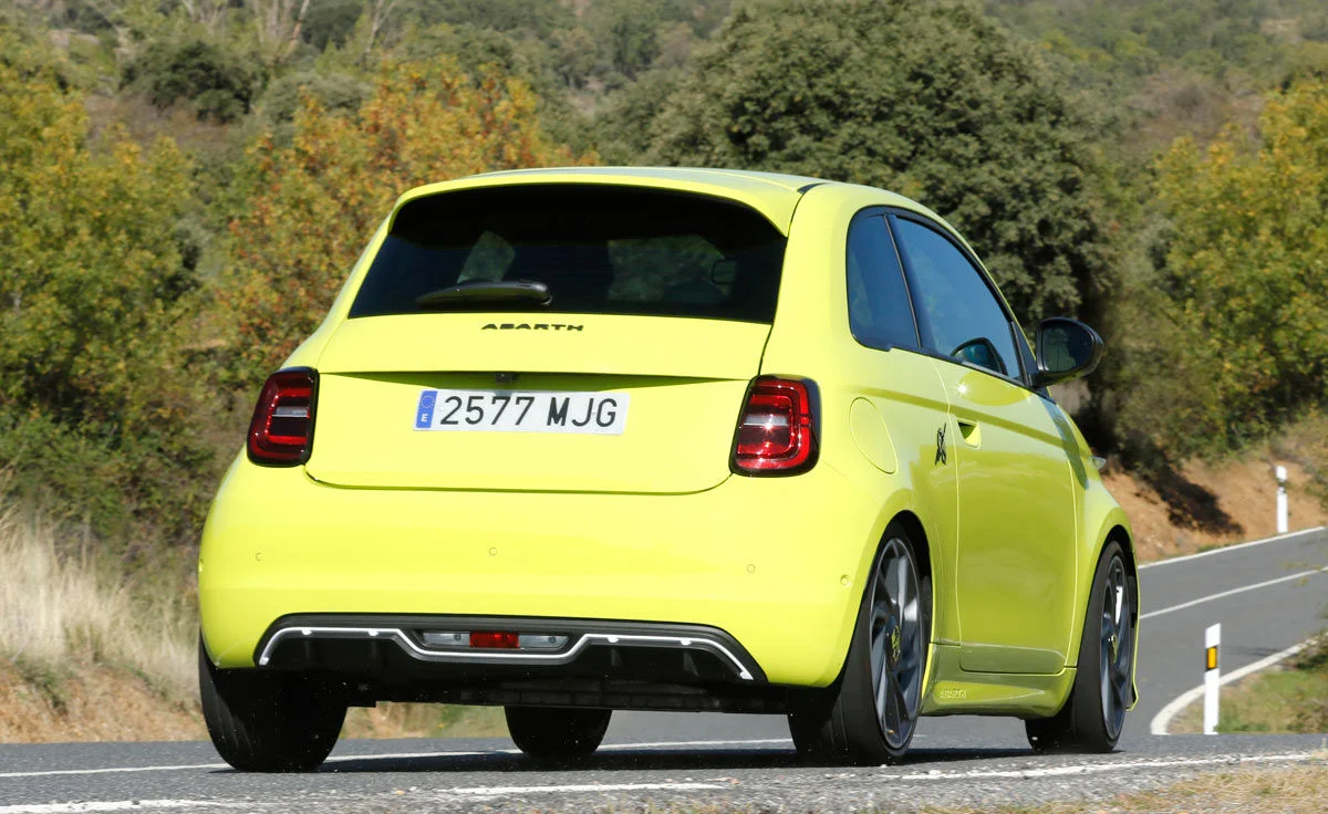Comportamiento en marcha del Abarth 500e Turismo Light (2024)