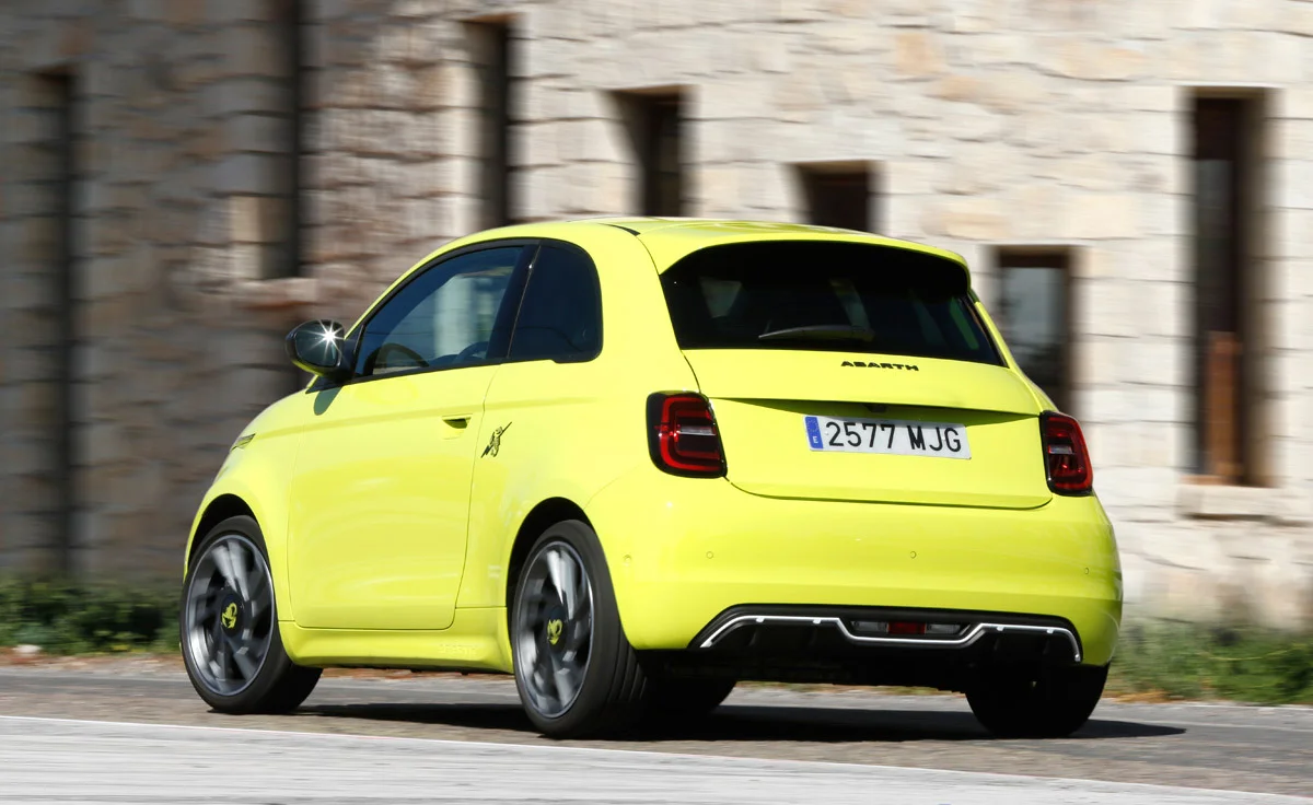 Abarth 500e Turismo Light (2024)