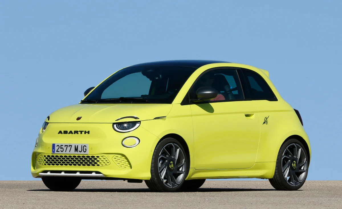 Abarth 500e Turismo Light (2024)