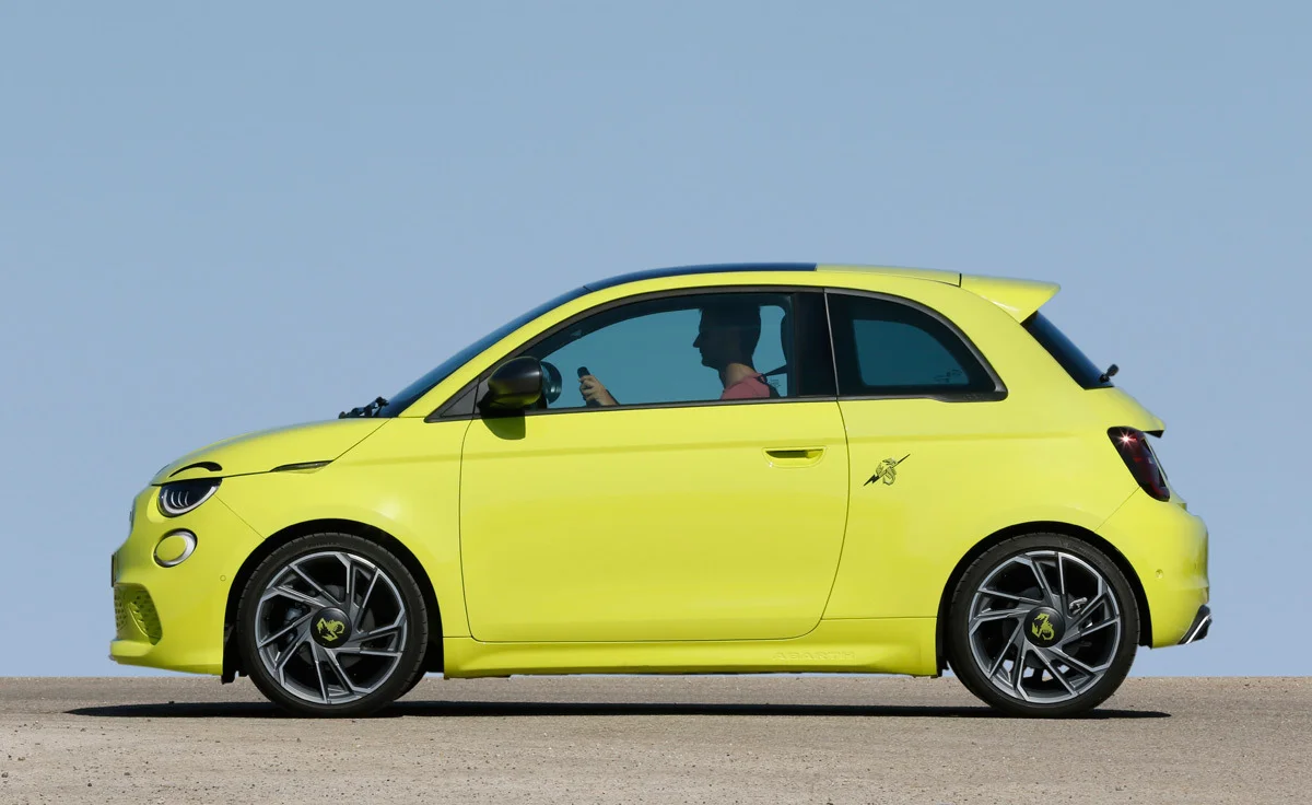 Abarth 500e Turismo Light (2024)