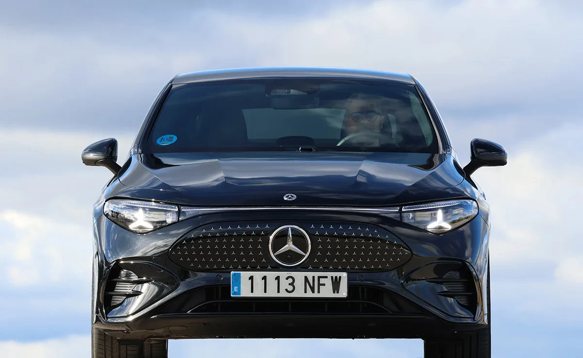 Mercedes-Benz CLA 250+ con tecnología EQ (2025)