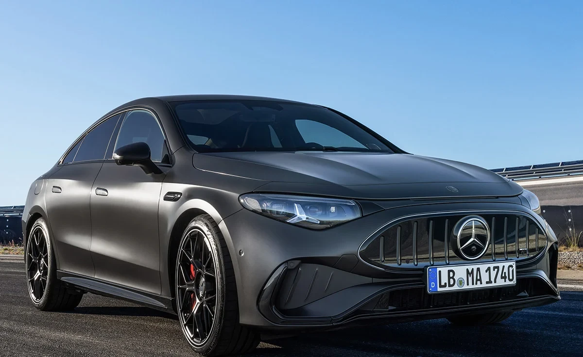 Mercedes-Benz CLA 250+ con tecnología EQ (2025)