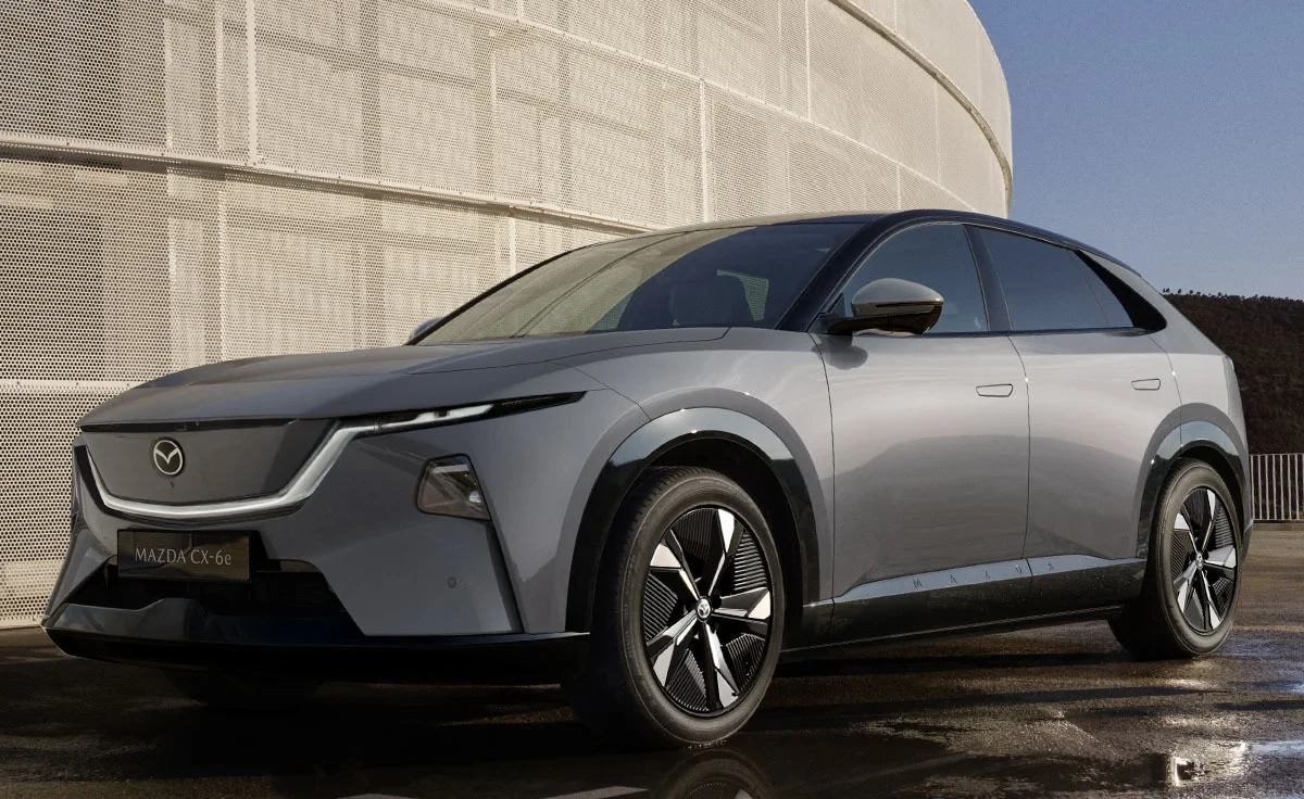 Mazda CX-6e Takumi (2026)