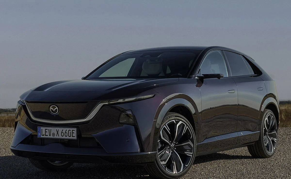 Mazda CX-6e Takumi (2026)