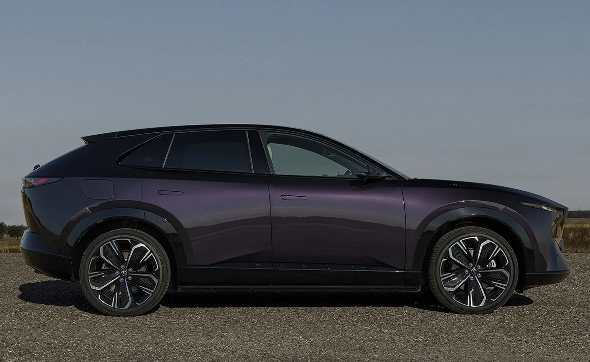 Mazda CX-6e Takumi (2026)