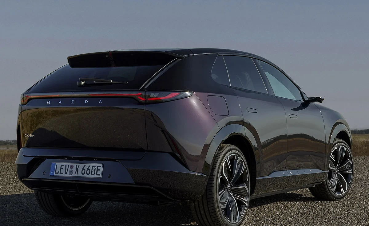 Mazda CX-6e Takumi (2026)