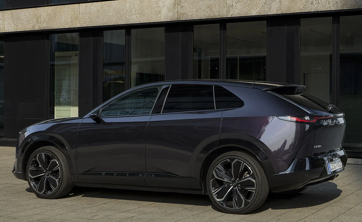 Mazda CX-6e Takumi (2026)