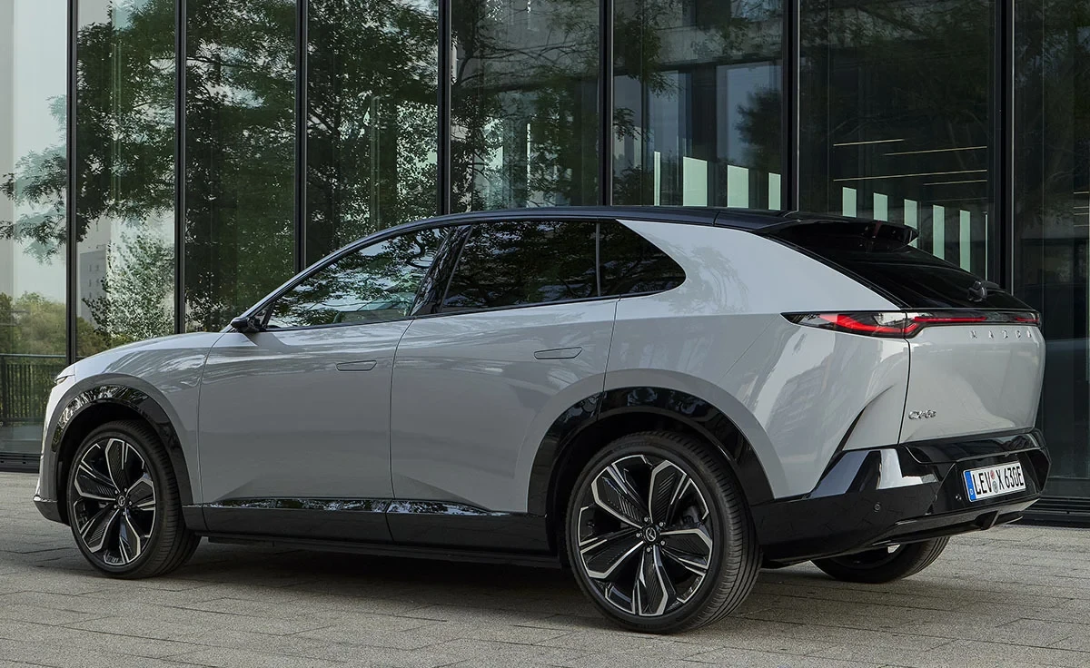 Mazda CX-6e Takumi (2026)
