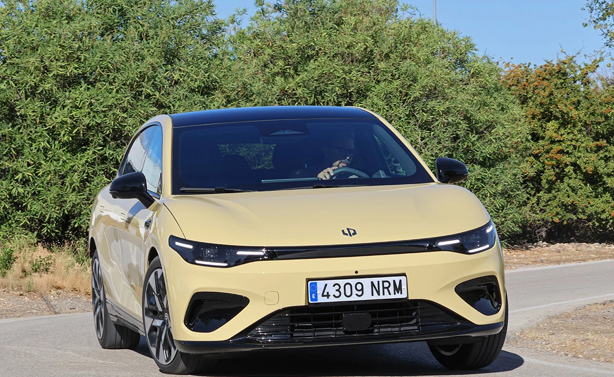 Arquitectura y detalles técnicos del Leapmotor B05 BEV 67,1 kWh Design ProMax (2026)