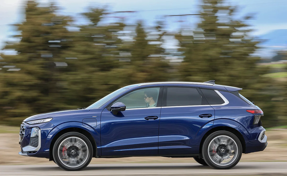 Arquitectura y detalles técnicos del Audi Q3 SUV Black line e-hybrid 150 kW (204 CV) S tronic (2026)