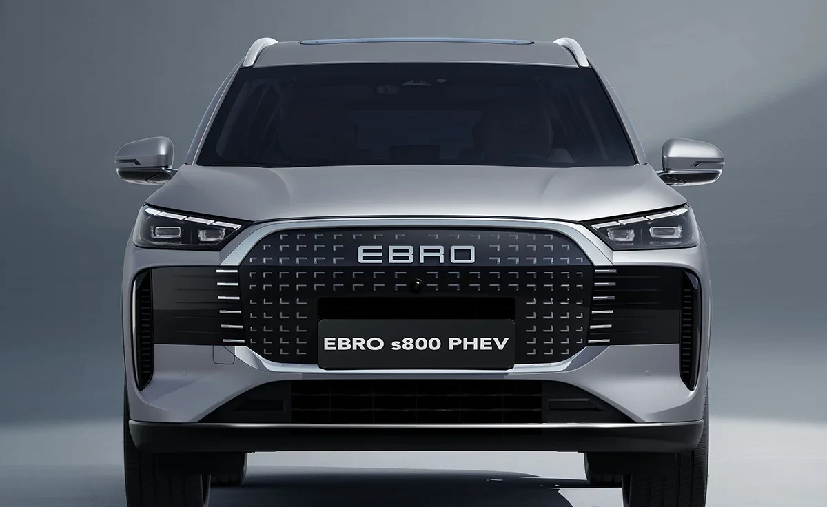 Comportamiento en marcha del Ebro s800 PHEV Premium