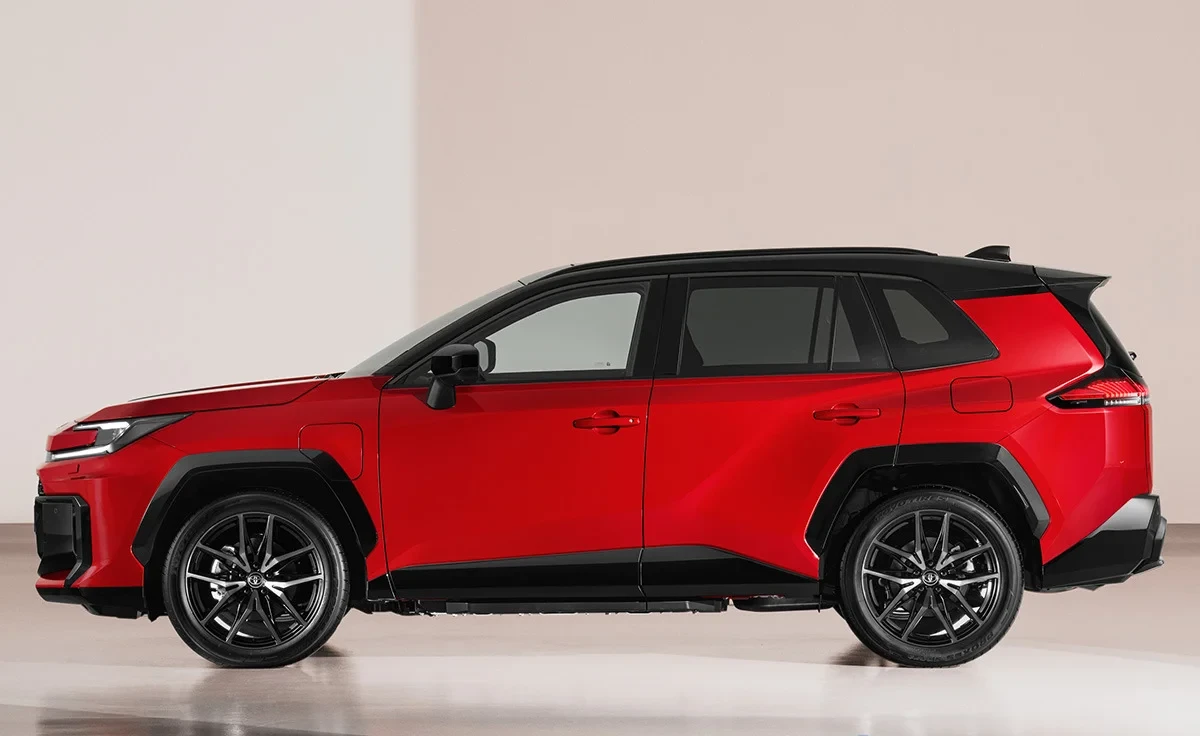 Arquitectura y detalles técnicos del Toyota RAV4 Plug-in Hybrid 300 Advance (2026)