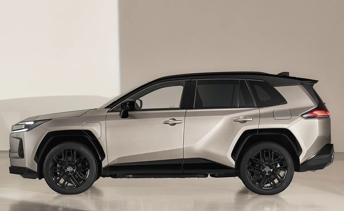 Toyota RAV4 Plug-in Hybrid 300 Advance (2026)