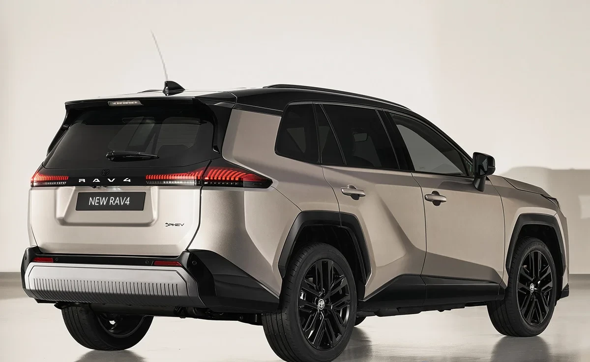 Toyota RAV4 Plug-in Hybrid 300 Advance (2026)
