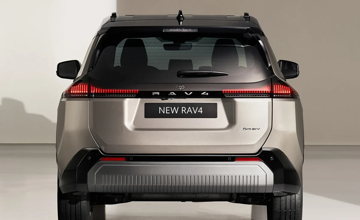 Toyota RAV4 Plug-in Hybrid 300 Advance (2026)