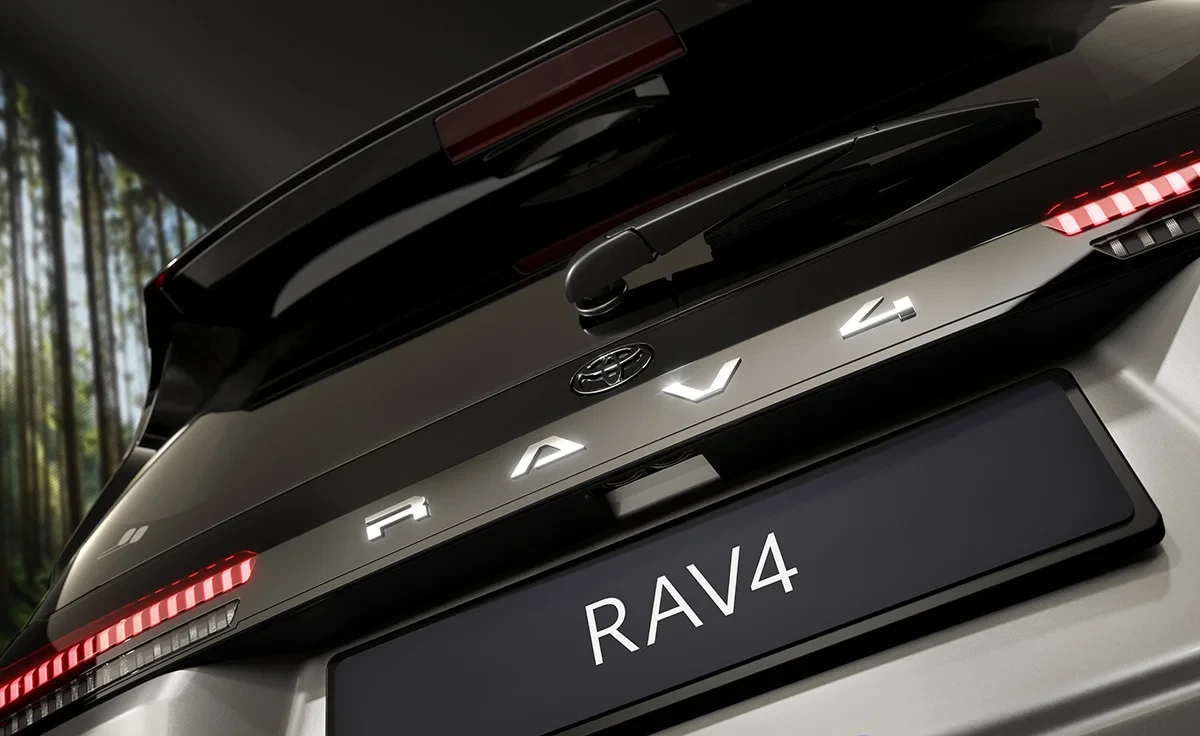 Toyota RAV4 Plug-in Hybrid 300 Advance (2026)