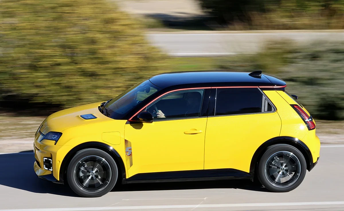 Renault 5 E-Tech evolution 110 kW (150 CV) 52 kWh (2025)