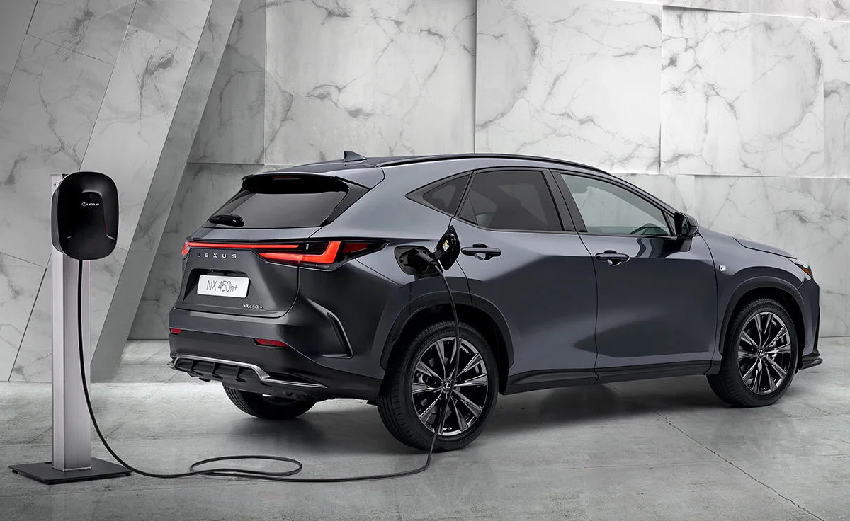 Lexus NX 450h+ 4x4 Premium+ (2025)